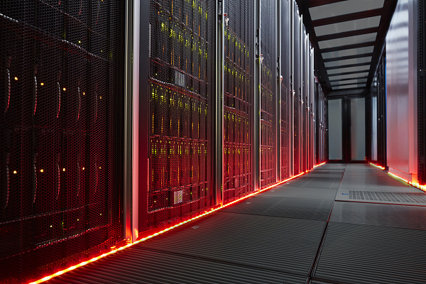 欧洲首富深陷间谍风波！LVMH掌门人否认曾监视法国议员