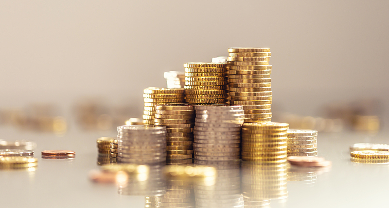 调查：美联储9月降息已成定局，年底前至少还会再降息一次